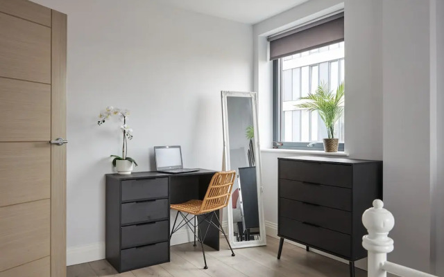 Kings Oak House by Viridian Apartments