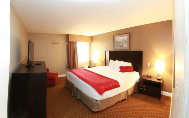 Ramada by Wyndham Fresno North