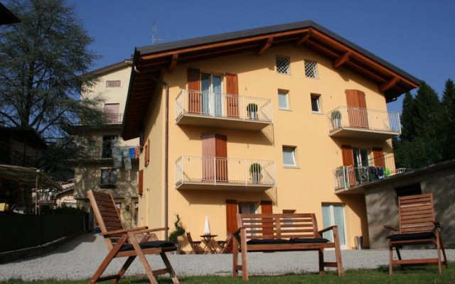 "Via Fantoni 4"