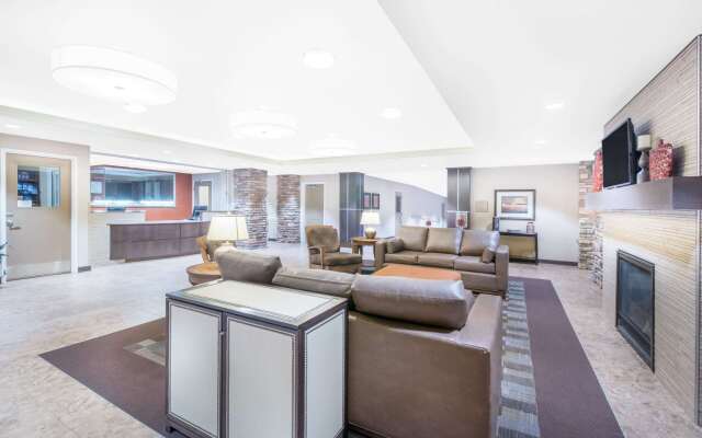Hawthorn Extended Stay by Wyndham Dickinson