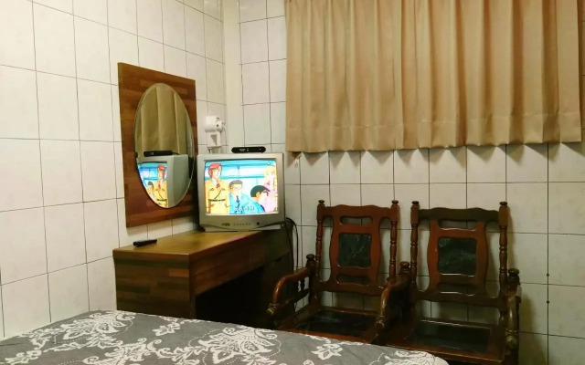 Qun Feng Hotel