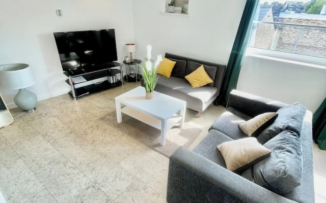 Lovely Spacious Studio in Central Cambridge
