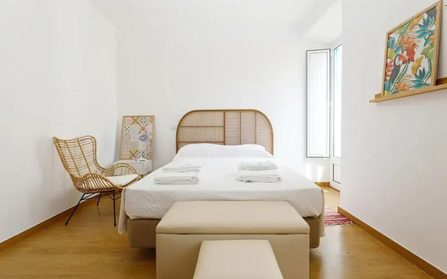 Z 03 - Bedroom 3 in Gil Vicente Guest Rooms