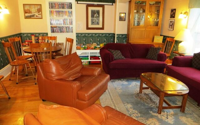 Cranmore Mountain Lodge Bed & Breakfast
