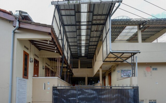 Wisma Bougenuil Mas By RedDoorz