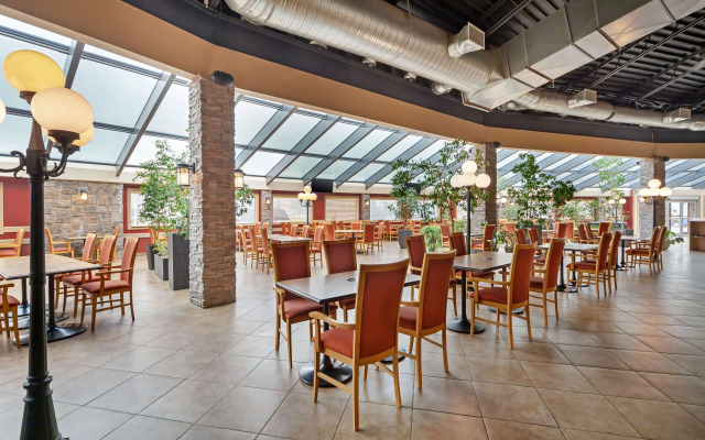 Best Western Plus Mirage Hotel & Resort