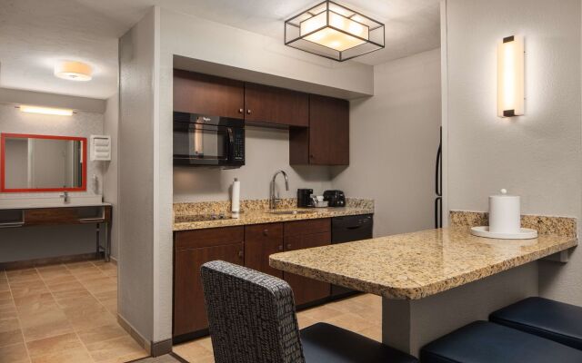 Hampton Inn & Suites El Paso-Airport