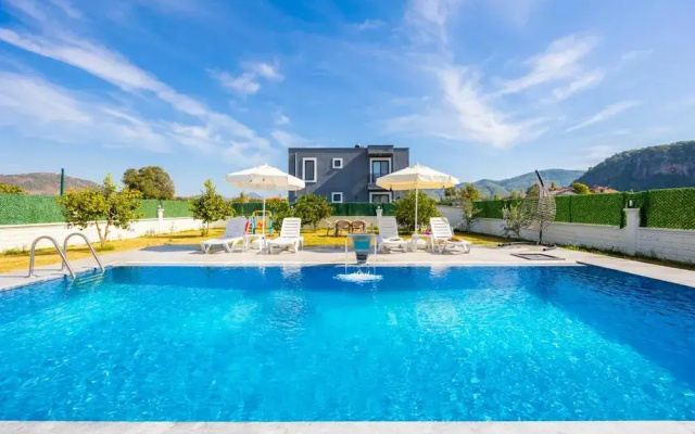 Villa Grand Yasar 1 With 4 Bedrooms and 4 Bathrooms
