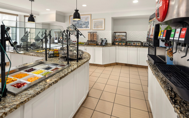 Staybridge Suites MPLS-Maple Grove/Arbor Lakes by IHG