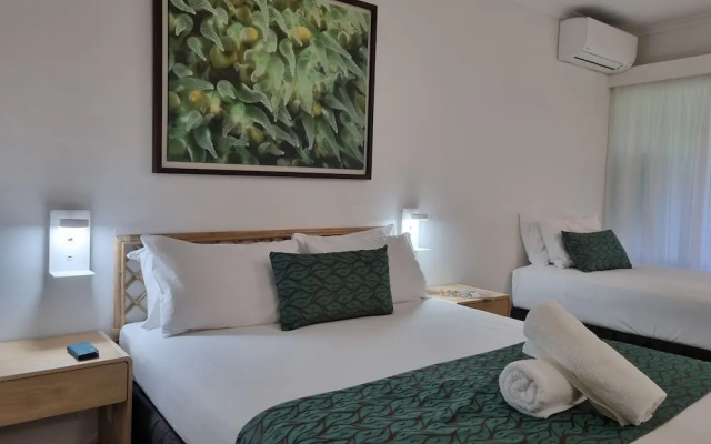Mission Beach Lodge – Guest Rooms – Mission Beach