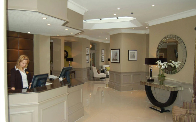 The Connaught Lodge
