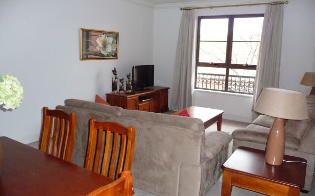 City Escape 2BD in Adelaides East End 3