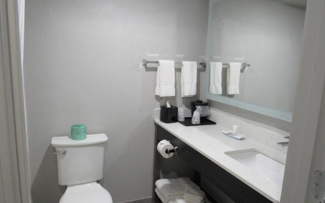 Clarion Pointe McDonough