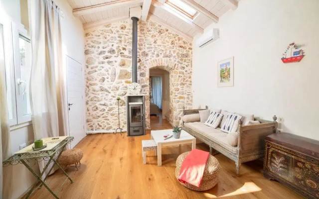 Cozy eco cottage
