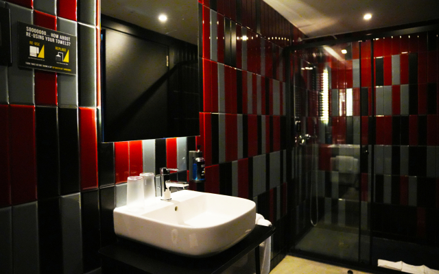 So City Hotel