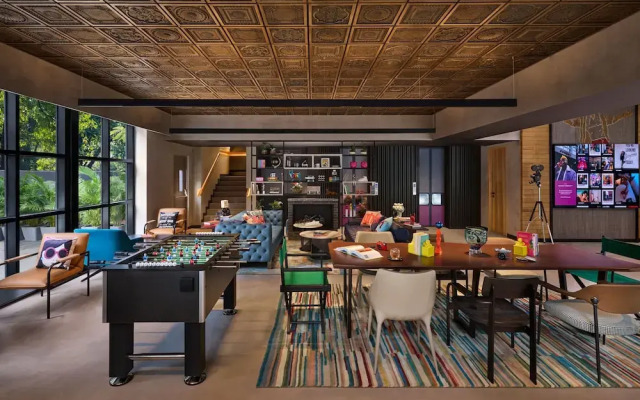 Moxy Mumbai Andheri West