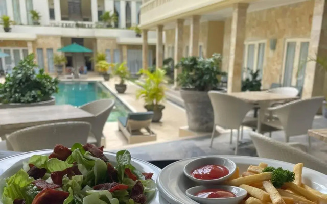 Bali Court Hotel and Apartments