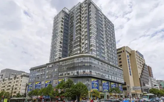Kaiya Hotel (Kunming Yuantongshan Honghui Hospital Store)
