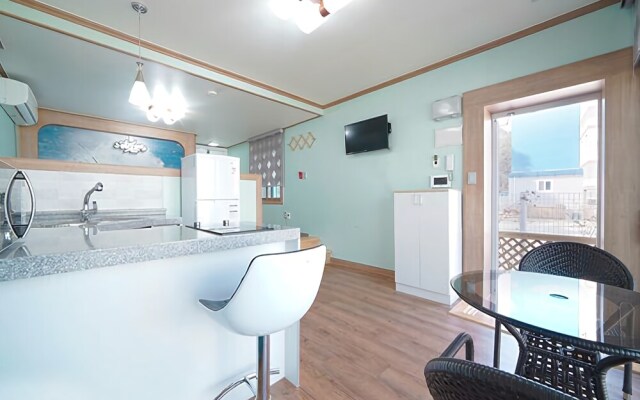 Yeongdeok Etermo Pension