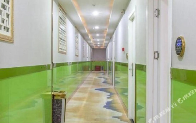 New Beacon Shangju Hotel (Hanzhengjie Subway Station Wuzhan Convention Center)