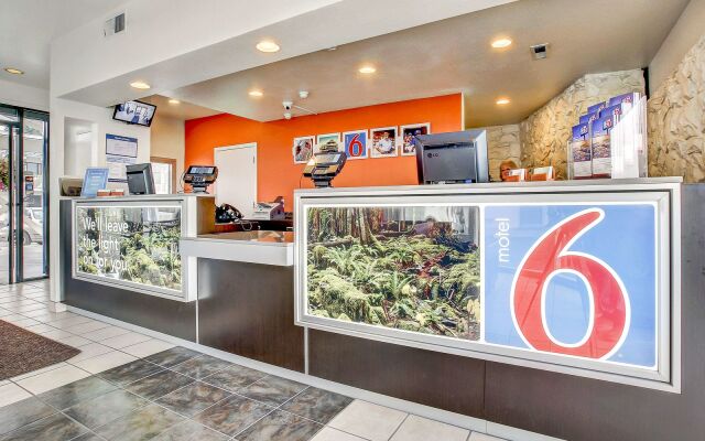 Motel 6 Coos Bay #1244