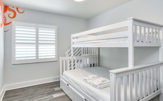 Windswept Sands by Vtrips