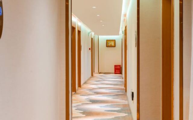 Xicheng Pedestrian Street Hotel