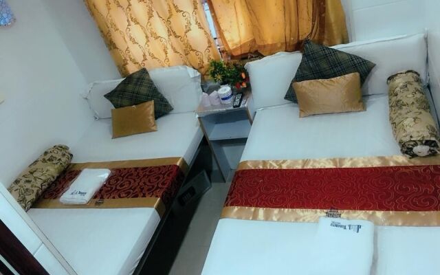 Leisure Hostel