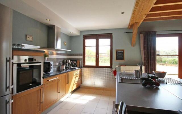 Gîte Juvigny-Sous-Andaine, 6 pièces, 12 personnes - FR-1-497-18