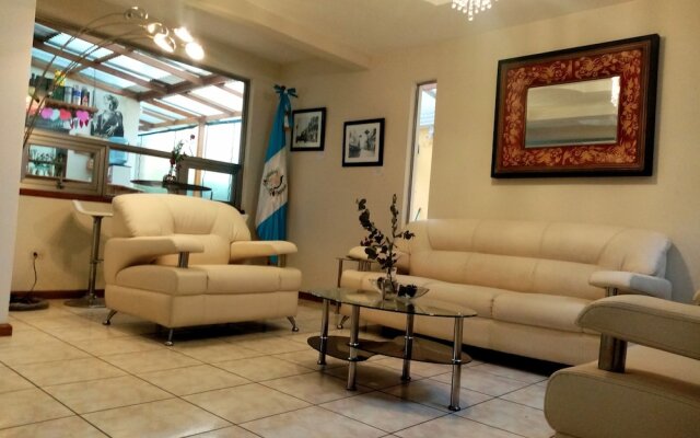 Casa Blanca Inn Hotel