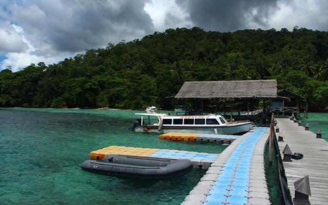 Waiwo Dive Resort