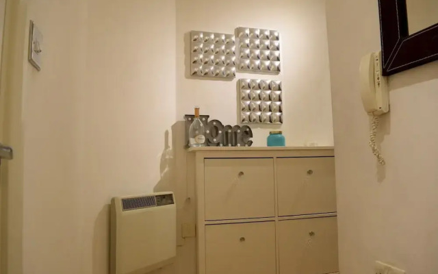1 Bedroom Apartment in Vauxhall With a Balcony