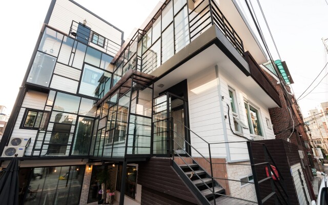 Inno Hostel & Pub Lounge Hongdae