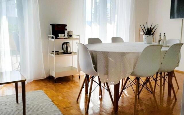 Janina - Comfortable - A1