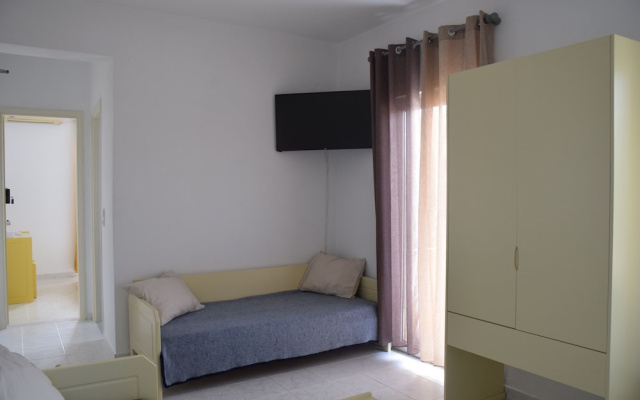 Rhoe Seaside Apartments