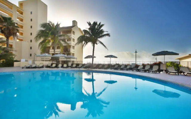 The Royal Islander – An All Suites Resort