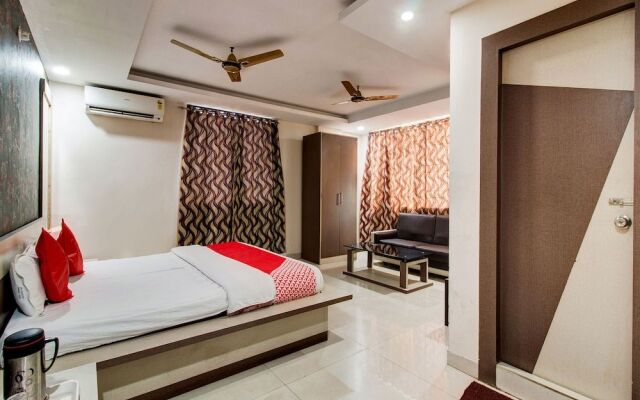 Oyo 27696 Jai Ganesh Banquet Hall & Rooms