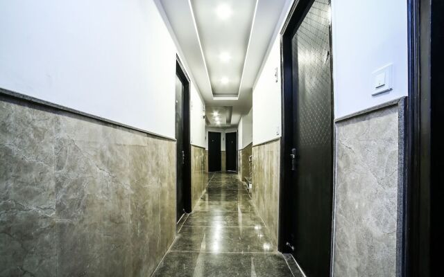 OYO 24943 Belmond Palace
