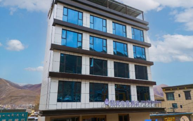 Ai E-sports Hotel IDJ · Keke West Road, Yushu – Exterior – Yushu