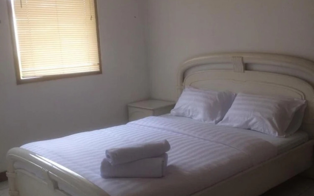 White Cotton Homestay