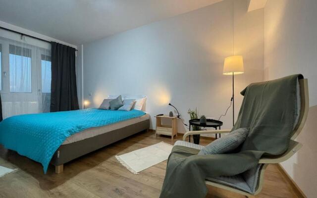 Luxury Q Residence near Palas Mall
