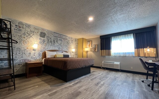 La Mirage Inn - Hollywood