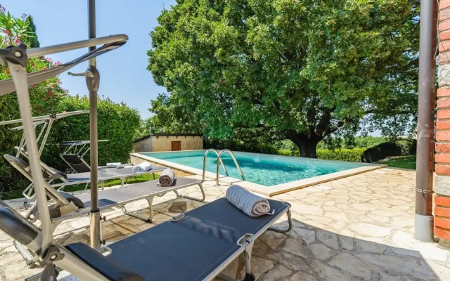Lovely Villa Near the Beach