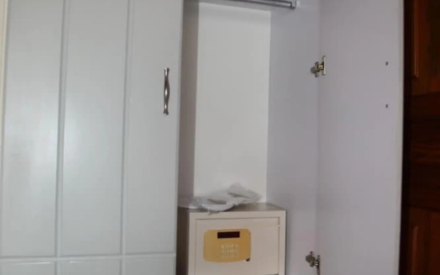Antik Motel