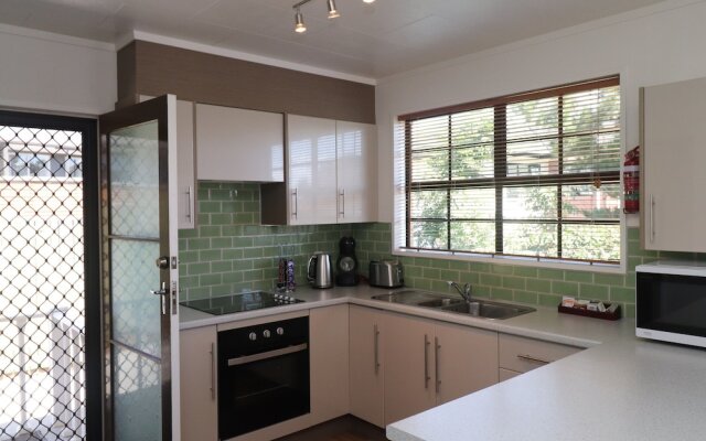 Sunny Unit on Grey Street