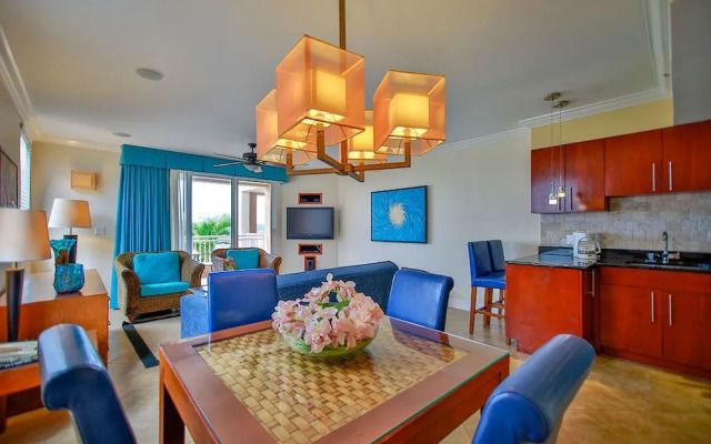 Tropical Digs