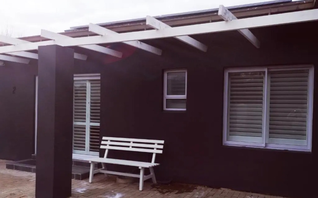 10 Jock Meiring Guesthouse Unit 2