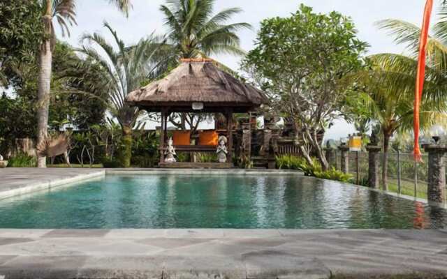 Batuan Villa