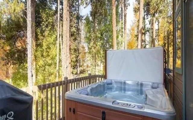 Village Point By Pinnacle Lodging