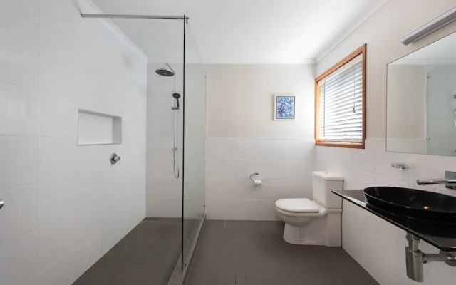 A Beach Break - 1/90 Lorikeet Drive